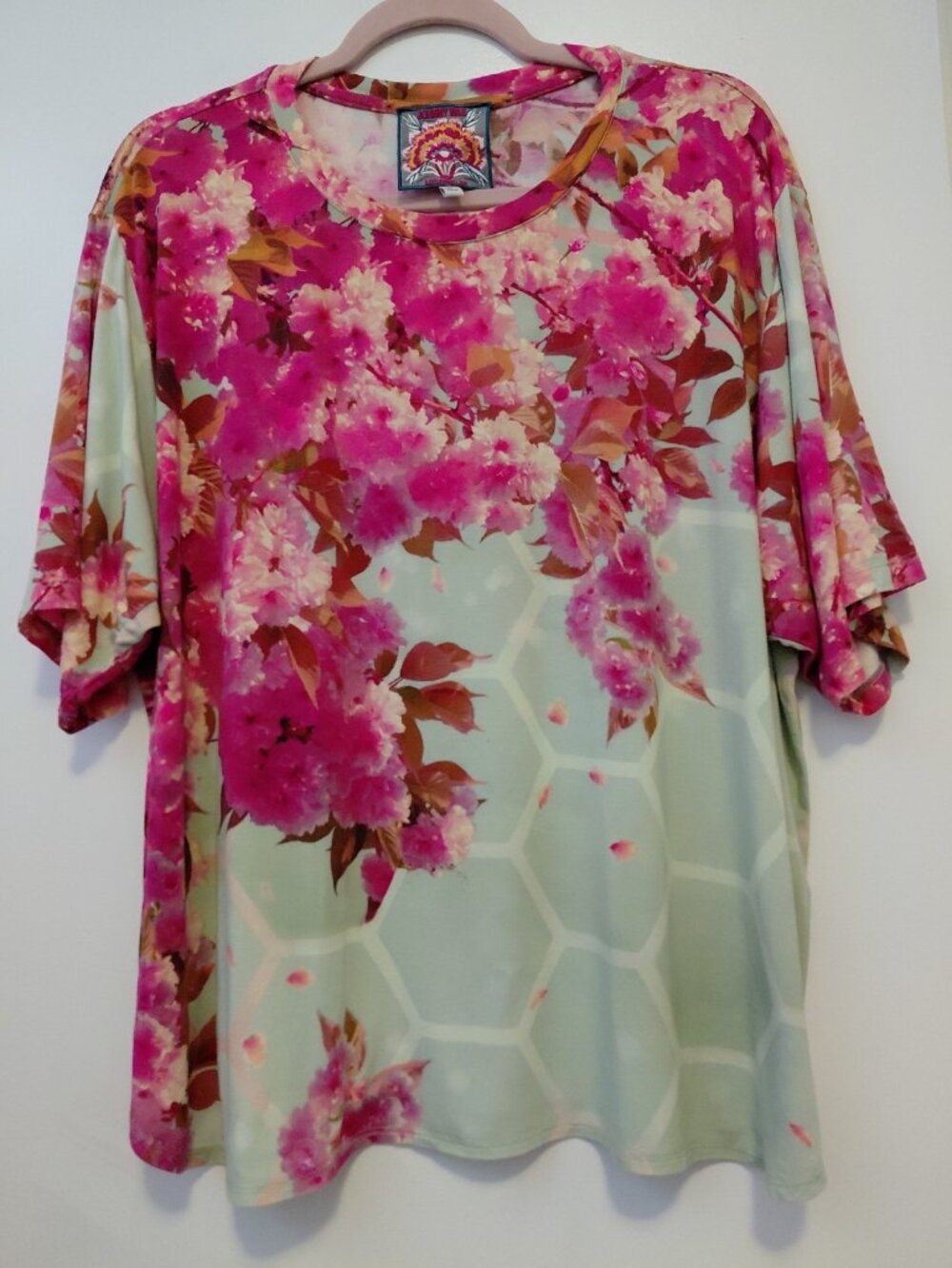 Johnny Was Hunny Bamboo Short Sleeve Tee Shirt Oversized Floral Fuschia Green XL - Picture 2 of 6